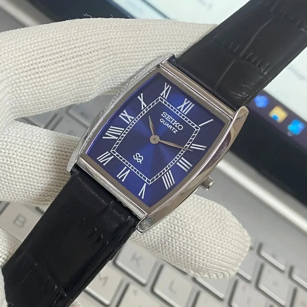 Vintage Style Seiko Quartz Mens Silver Watch & Blue accents W/ Leather Strap